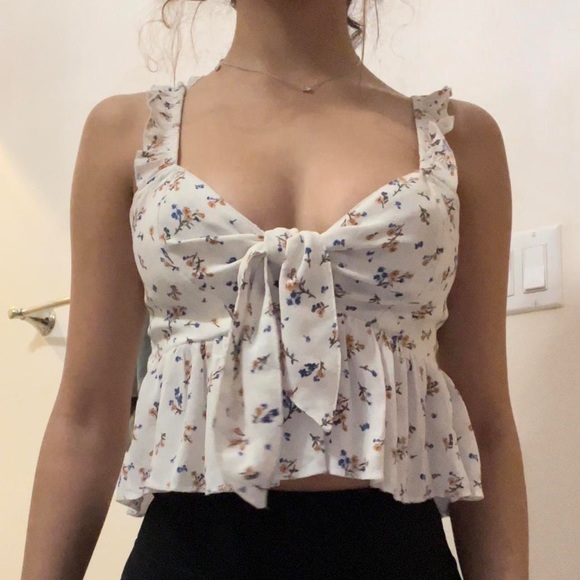American Eagle floral top - Picture 1 of 2